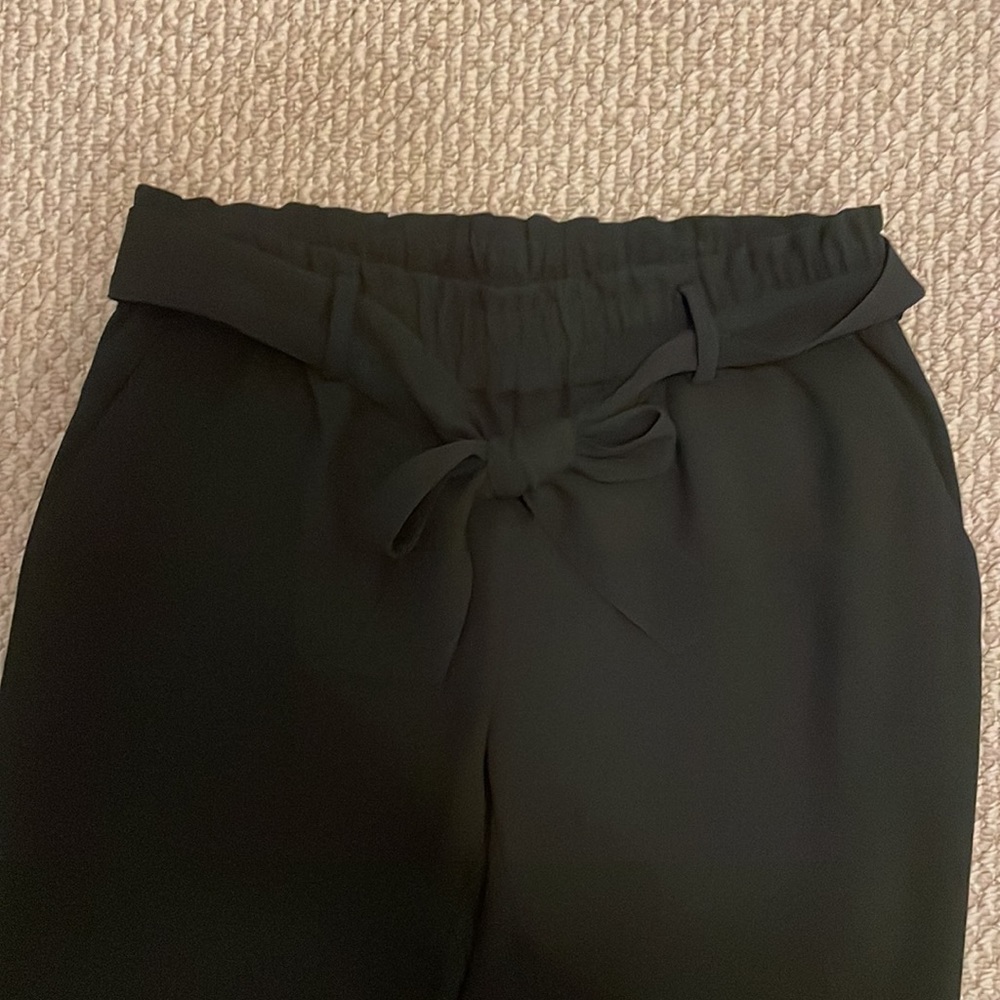 LOFT Tie-Waist Black Crepe Ankle Pant Women’s Petite Small